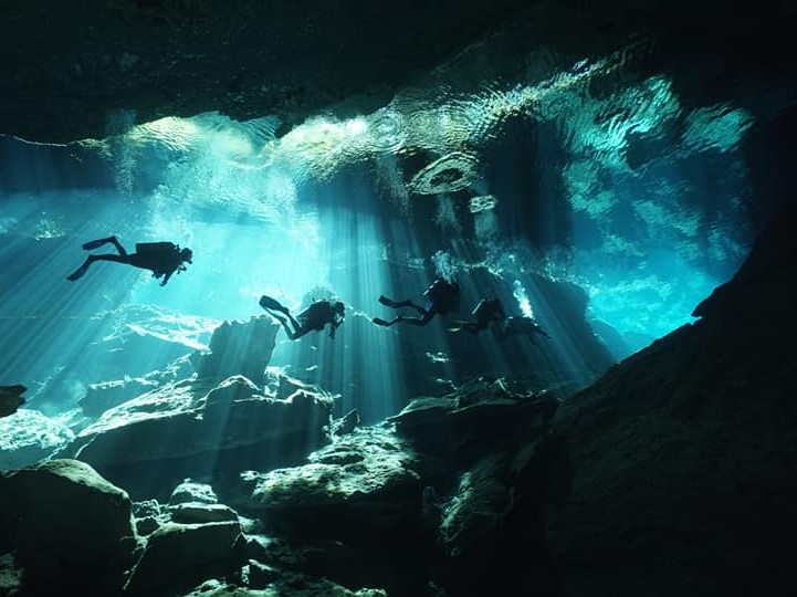 photo d'une cenote au mexique